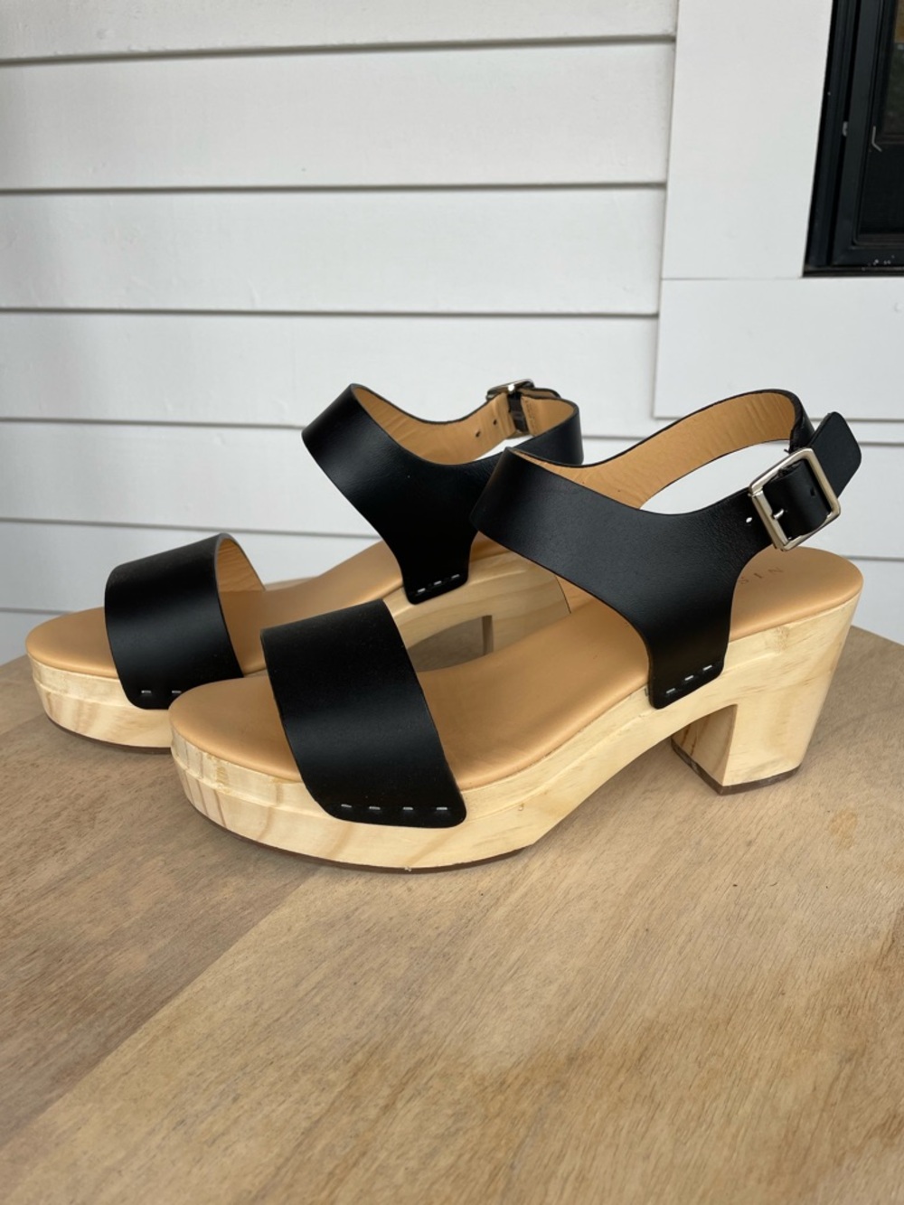 Nisolo All Day Open Toe Clog